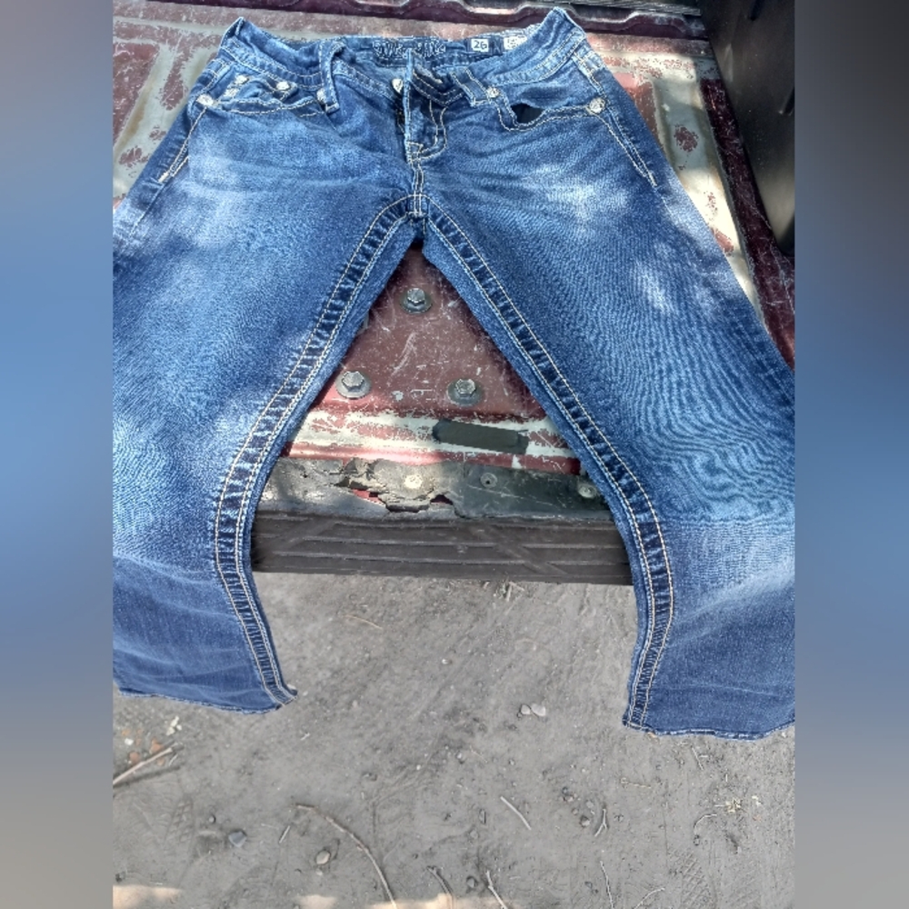 Jeans - Picture 3 of 3